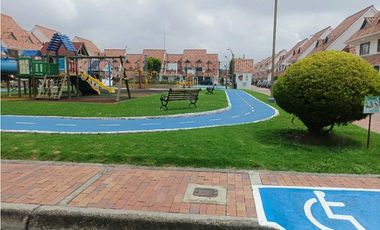 Venta o arriendo de casa en conjunto cerrado en Mosquera $3'200.000