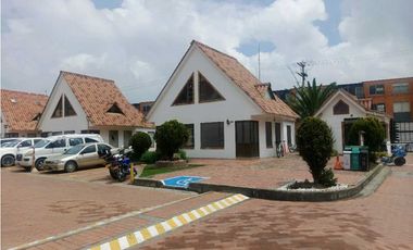Venta o arriendo de casa en conjunto cerrado en Mosquera $3'200.000