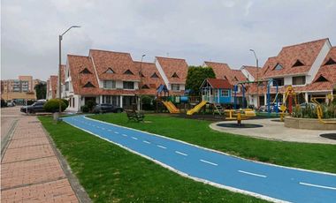 Venta o arriendo de casa en conjunto cerrado en Mosquera $3'200.000