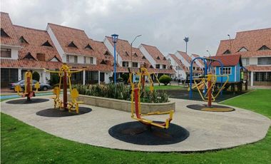 Venta o arriendo de casa en conjunto cerrado en Mosquera $3'200.000