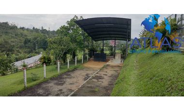 VENTA DE CASA CAMPESTRE EN RUITOQUE ALTO   COD: 774