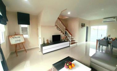 3 Bedroom Townhouse for sale at The Trend Wongwaen-Hatairat