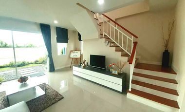 3 Bedroom Townhouse for sale at The Trend Wongwaen-Hatairat