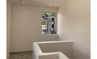 Conocoto, Casa en Renta, 160m2, 4 Habitaciones