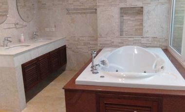 4 Bedroom House for sale at Lanna Thara Village