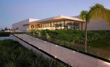 CASA EN VENTA  PRIVADA EN MERIDA, TEMOZON NORTE CON AMENIDADES