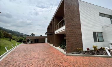 CASA ESPECTACULAR EN LAS PALMAS - MEDELLIN - ANTIOQUIA