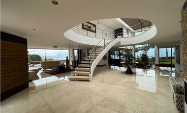 CASA ESPECTACULAR EN LAS PALMAS - MEDELLIN - ANTIOQUIA