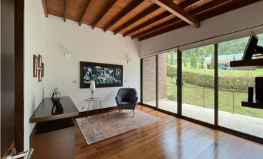 CASA ESPECTACULAR EN LAS PALMAS - MEDELLIN - ANTIOQUIA