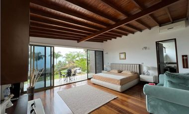 CASA ESPECTACULAR EN LAS PALMAS - MEDELLIN - ANTIOQUIA