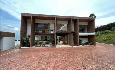 CASA ESPECTACULAR EN LAS PALMAS - MEDELLIN - ANTIOQUIA