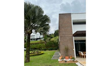 CASA ESPECTACULAR EN LAS PALMAS - MEDELLIN - ANTIOQUIA