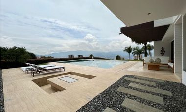 CASA ESPECTACULAR EN LAS PALMAS - MEDELLIN - ANTIOQUIA