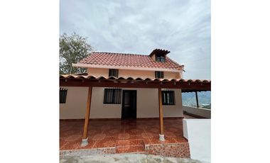 ESPECTACULAR FINCA CON UNA EXCELENTE UBICACION Y CLIMA
