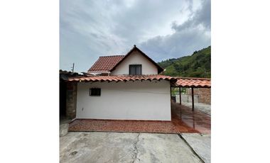 ESPECTACULAR FINCA CON UNA EXCELENTE UBICACION Y CLIMA