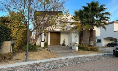 Espectacular casa en renta en La Herradura