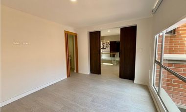 APARTAMENTO REMODELADO EN EL POBLADO