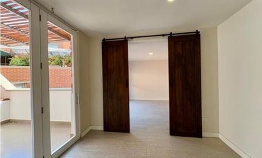 APARTAMENTO REMODELADO EN EL POBLADO