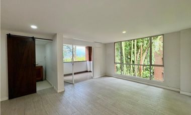 APARTAMENTO REMODELADO EN EL POBLADO