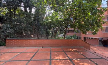 APARTAMENTO REMODELADO EN EL POBLADO