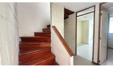 Vendo Casa en Portal de las Flores - Ditaires