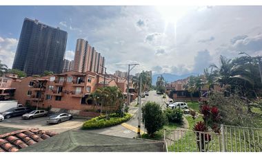 Vendo Casa en Portal de las Flores - Ditaires