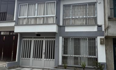 Se vende casa en Corales
