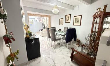 Se vende casa en Corales