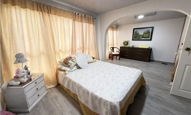 Se vende casa en Corales