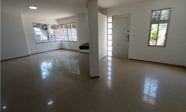 Venta Edificio Bifamiliar urbanización (ingenio III) Santiago de Cali