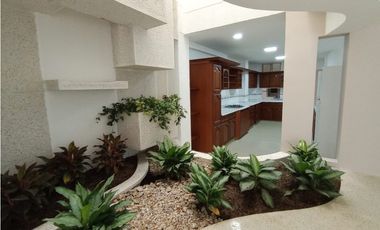 Venta Edificio Bifamiliar urbanización (ingenio III) Santiago de Cali