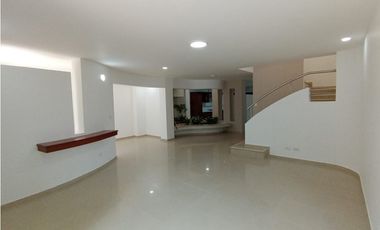 Venta Edificio Bifamiliar urbanización (ingenio III) Santiago de Cali