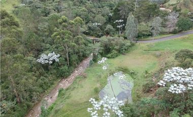 Venta de Lote en Condominio El Retiro sector Fizebad Las Palmas