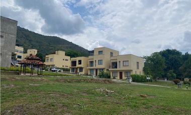 Venta De Lote En Condominio Sopetran