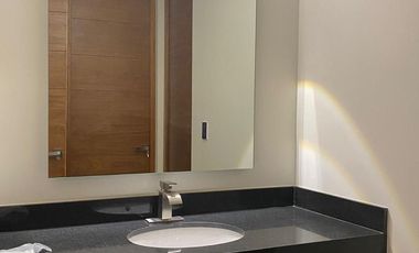 CASA EN VENTA PRIVADA BOSQUES DE ALTABRISA MERIDA 5 RECAMARAS ESTUDIO Y ALBERCA