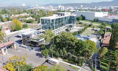 Oficina con Terraza en Jurica Excelente Oportunidad