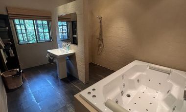 3 Bedroom House for sale in Pa Phai, Chiang Mai