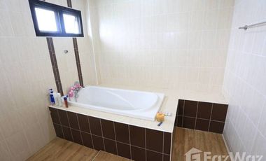 5 Bedroom House for sale at Tropical Regent 1