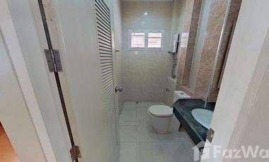 Get Rich Quick with a 300 sqm House in Richy Rich Land!