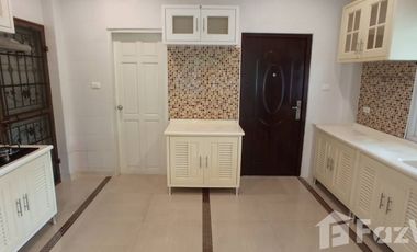 3 Bedroom House for sale at The Oriental (Regent 3)