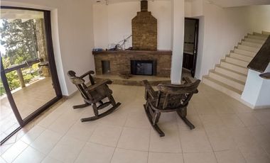 CASA DE CAMPO EN ALTOS DEL MARIA 2378MT cv