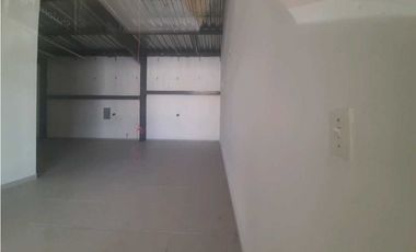 ALQUILO LOCAL EN COSTA VERDE CENTRO COMERCIAL UNIPLAZA 77MTS