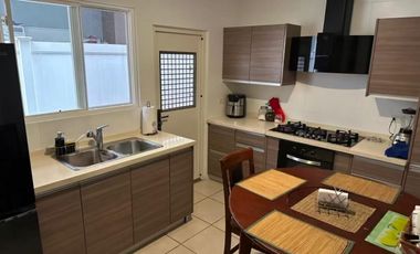 ALQUILER CASA AMOBLADA EN BRISAS DEL GOLF