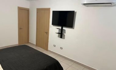 ALQUILER CASA AMOBLADA EN BRISAS DEL GOLF