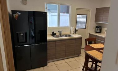 ALQUILER CASA AMOBLADA EN BRISAS DEL GOLF