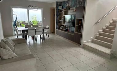 ALQUILER CASA AMOBLADA EN BRISAS DEL GOLF