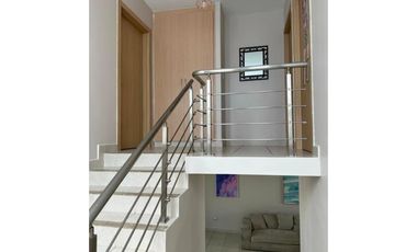 ALQUILER CASA AMOBLADA EN BRISAS DEL GOLF