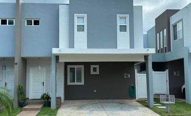 ALQUILER CASA AMOBLADA EN BRISAS DEL GOLF