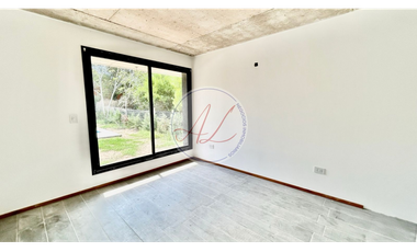 CASA / CORBETA CEFIRO Y ARCACHÓN