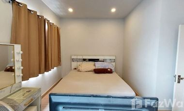 2 Bedroom Townhouse for sale at Britania Wongwaen Hathairat